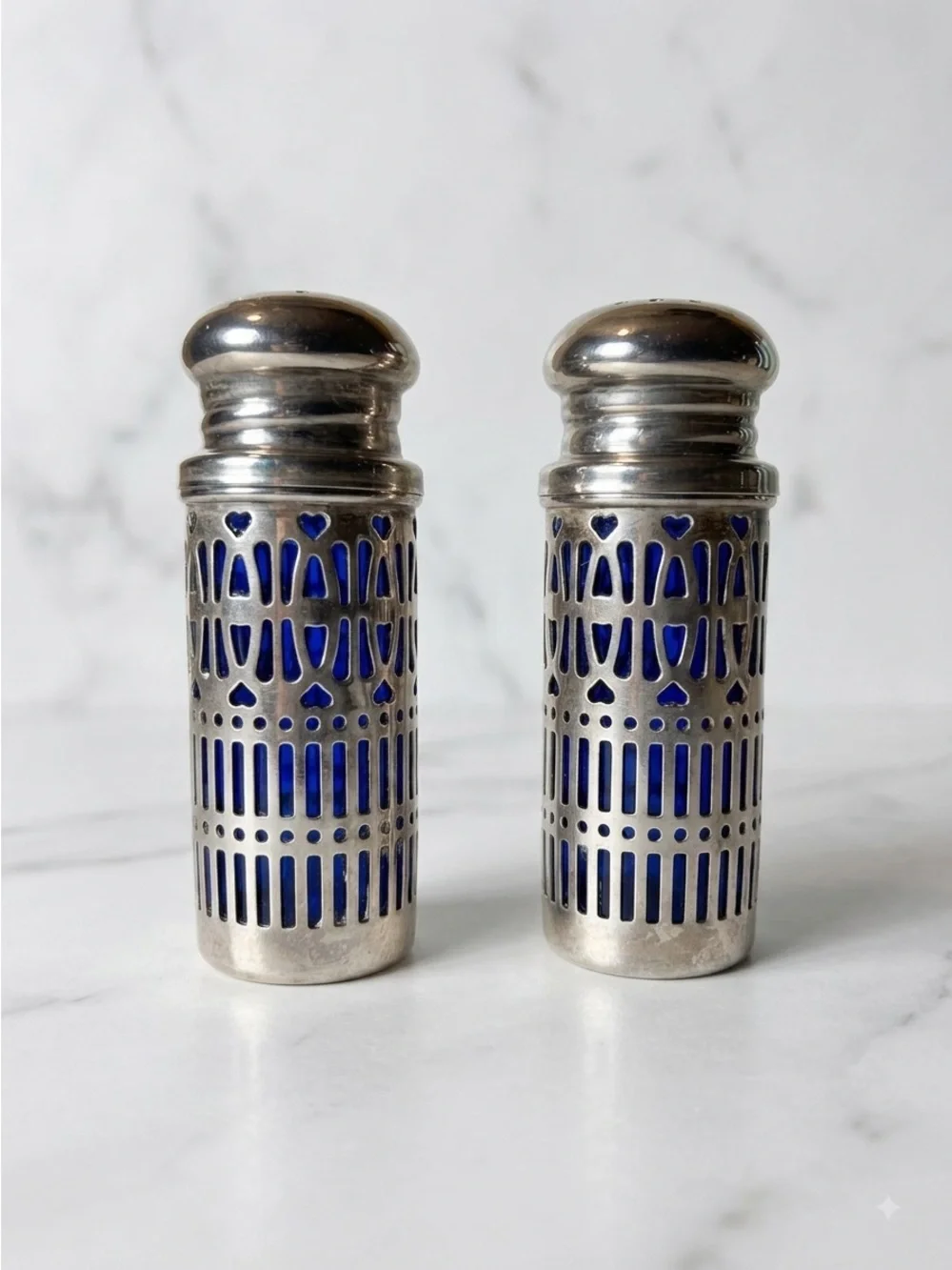 Vintage Godinger Cobalt Blue Glass Salt & Pepper Shakers Silverplate Filigree